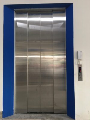 Kích thước thang máy gia đình lên tới 450kg