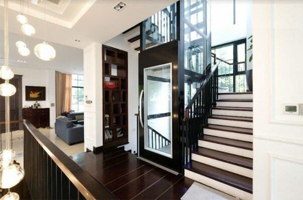 các loại cầu thang máy gia đình