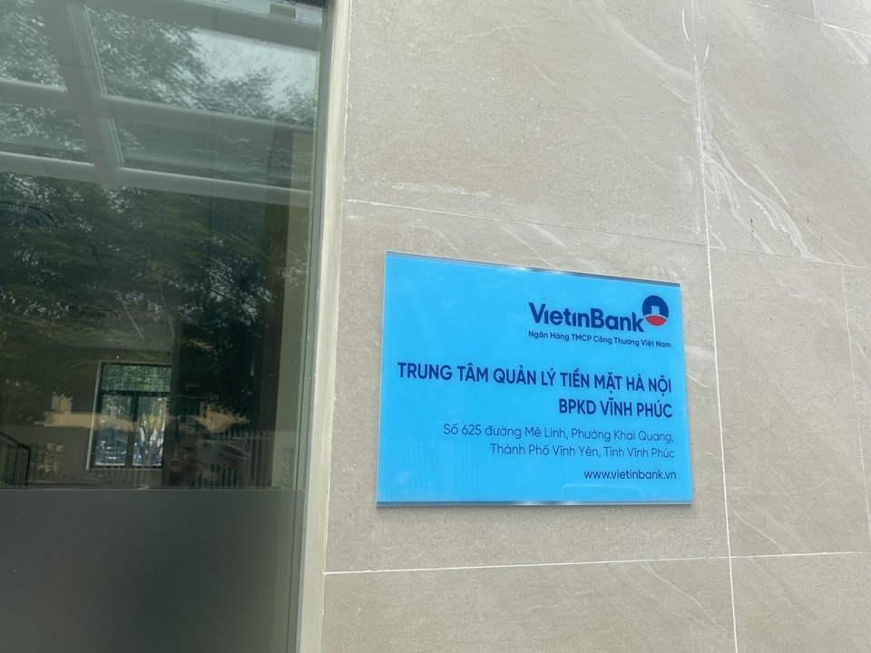 Lắp đặt hệ thống thang máy vách inox cho ngân hàng Vietinbank chi nhánh Vĩnh Phúc