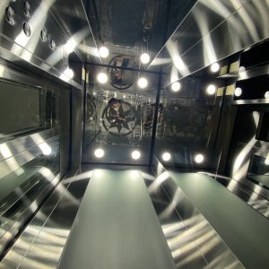 Thang máy vách kính gia đình tiêu chuẩn