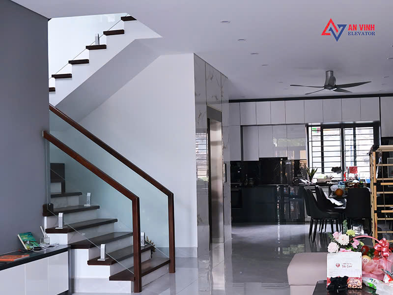 Nhà cải tạo nên chọn loại thang máy nào?